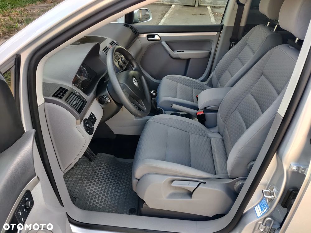 Volkswagen Touran 1.6 Freestyle - 16