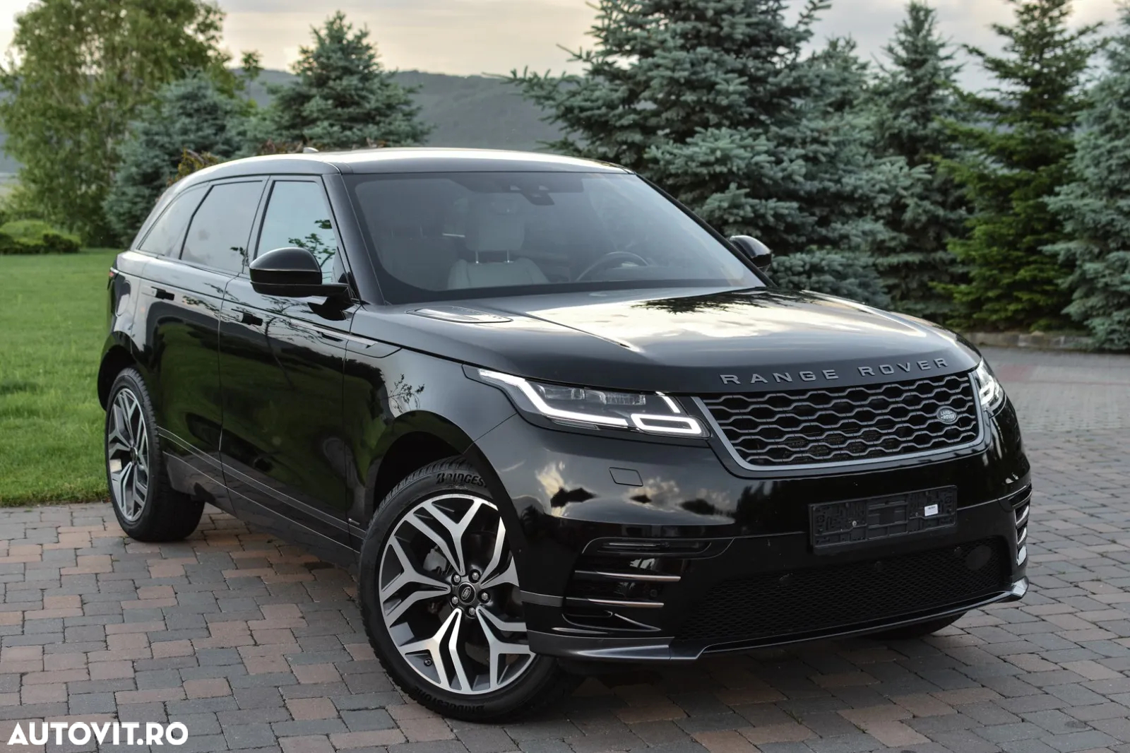 Land Rover Range Rover Velar 2.0 R-Dynamic HSE - 2