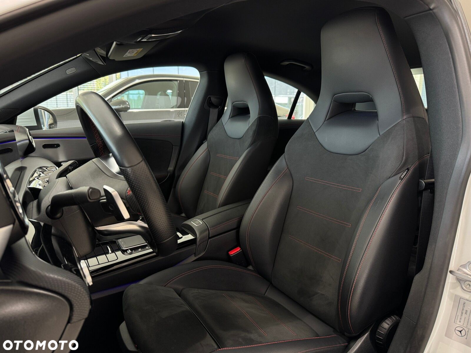 Mercedes-Benz CLA - 10