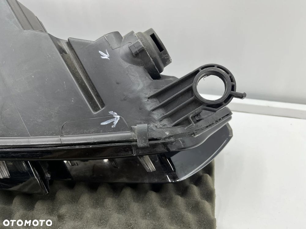 Lampa reflektor Audi A4 B9 8w 15-19r. LEWA przednia XENON KSENON + LED oryginalna EUROPA lewy przód - 16