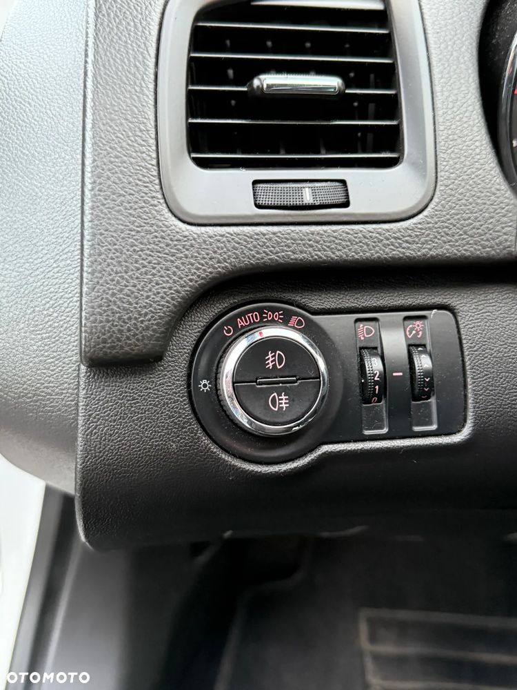 Opel Insignia 2.0 CDTI Cosmo - 25