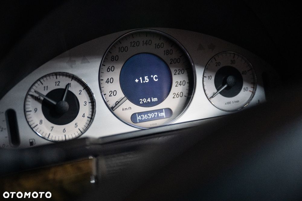 Mercedes-Benz Klasa E 320 CDI T Avantgarde - 9