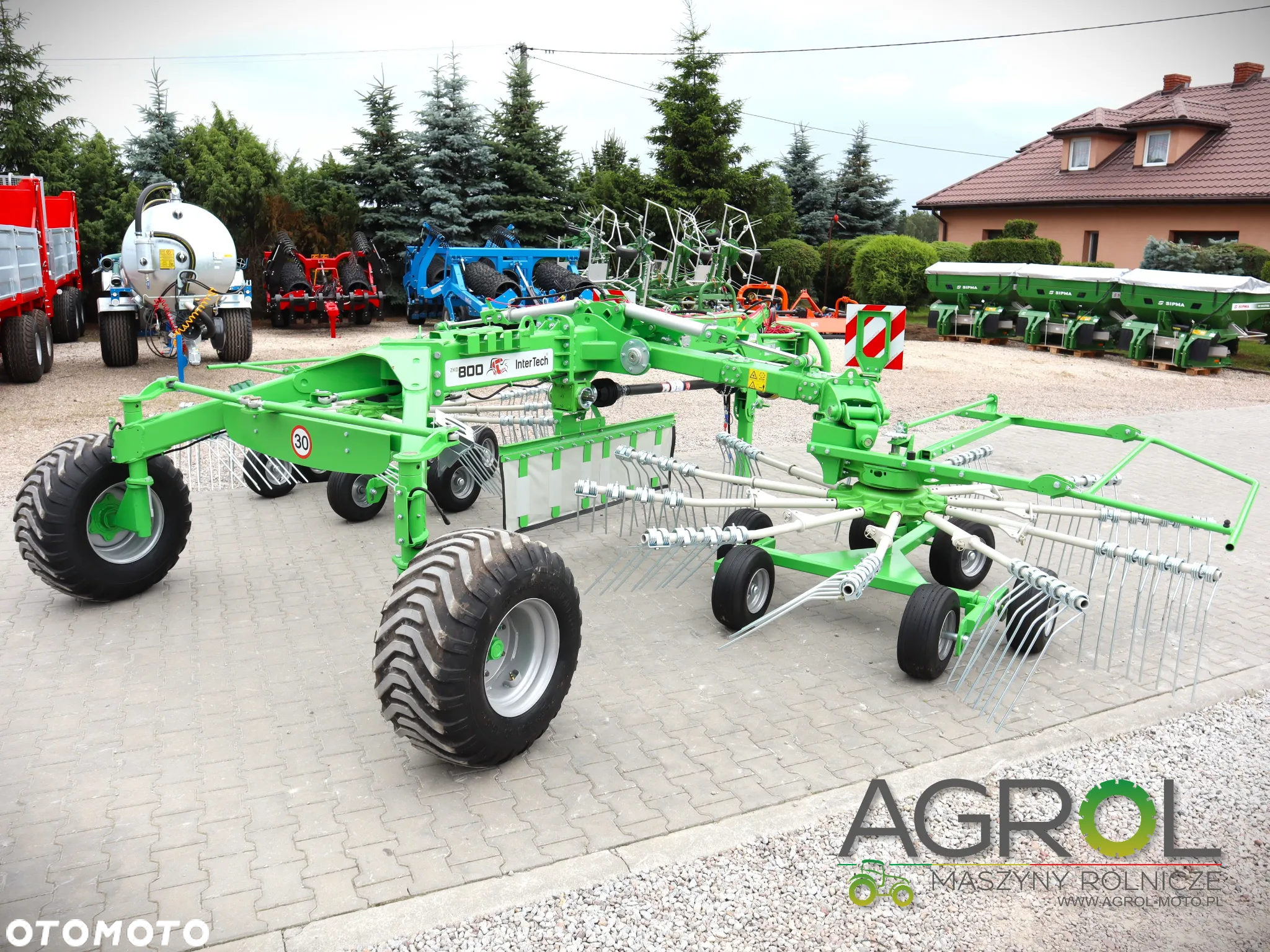 Zgrabiarka jedno karuzelowa INTER-TECH ZKT-3.5m tandem 4.2m KUNH - 11