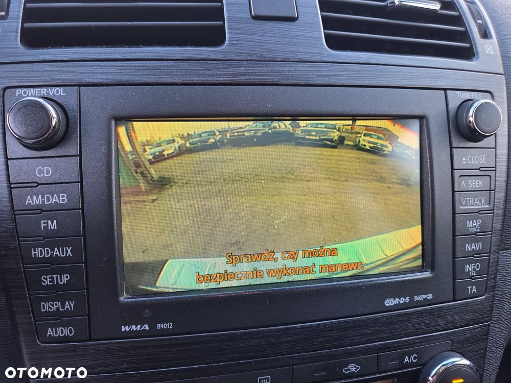 Toyota Avensis 2.2 D-4D Platinium - 17