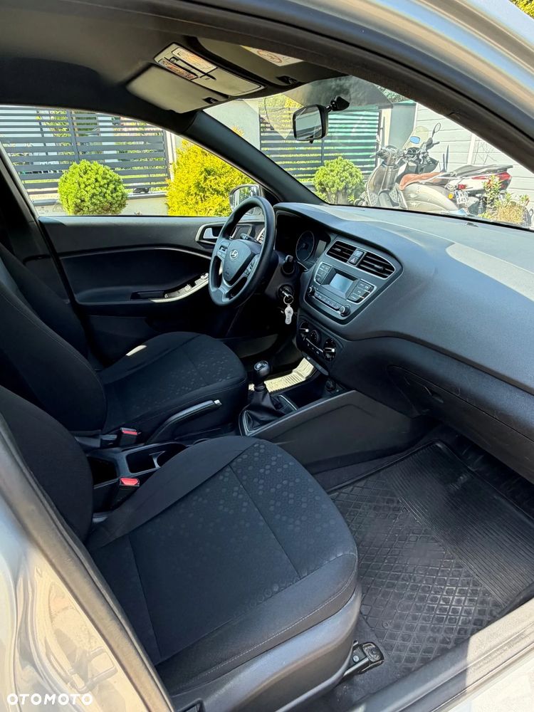 Hyundai i20 1.2 Classic Plus - 8