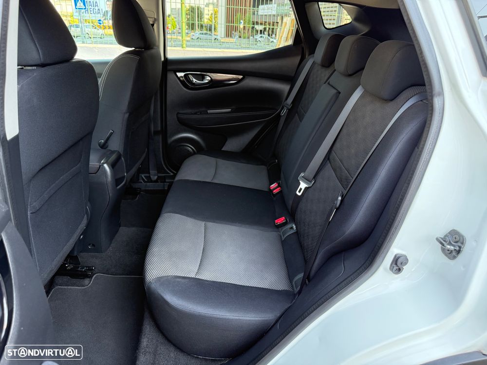 Nissan Qashqai 1.5 dCi N-Connecta 18 RS - 41