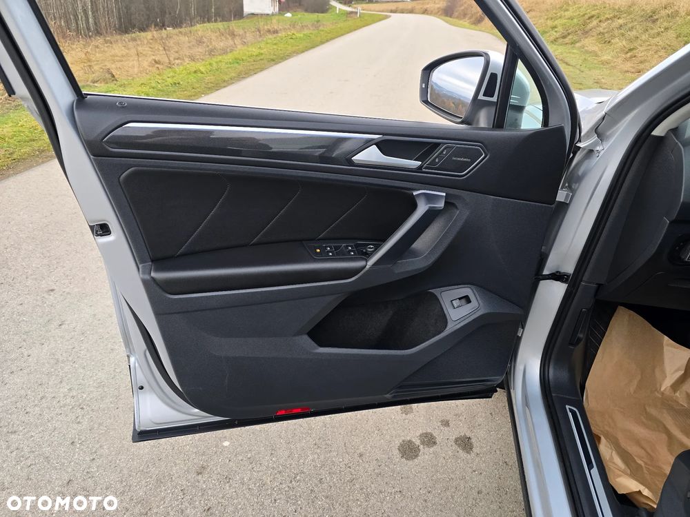 Volkswagen Tiguan 2.0 TDI SCR 4MotION DSG Elegance - 21
