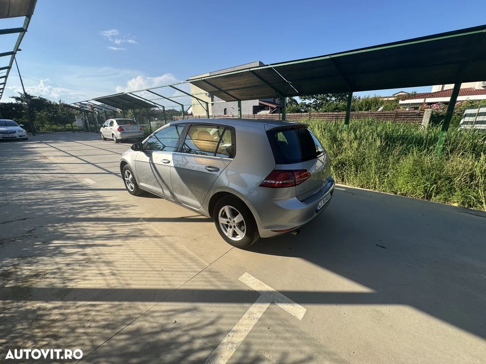 Volkswagen Golf - 4