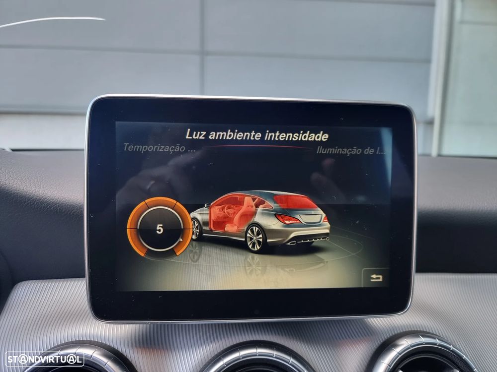 Mercedes-Benz CLA 180 d Shooting Brake Urban - 16