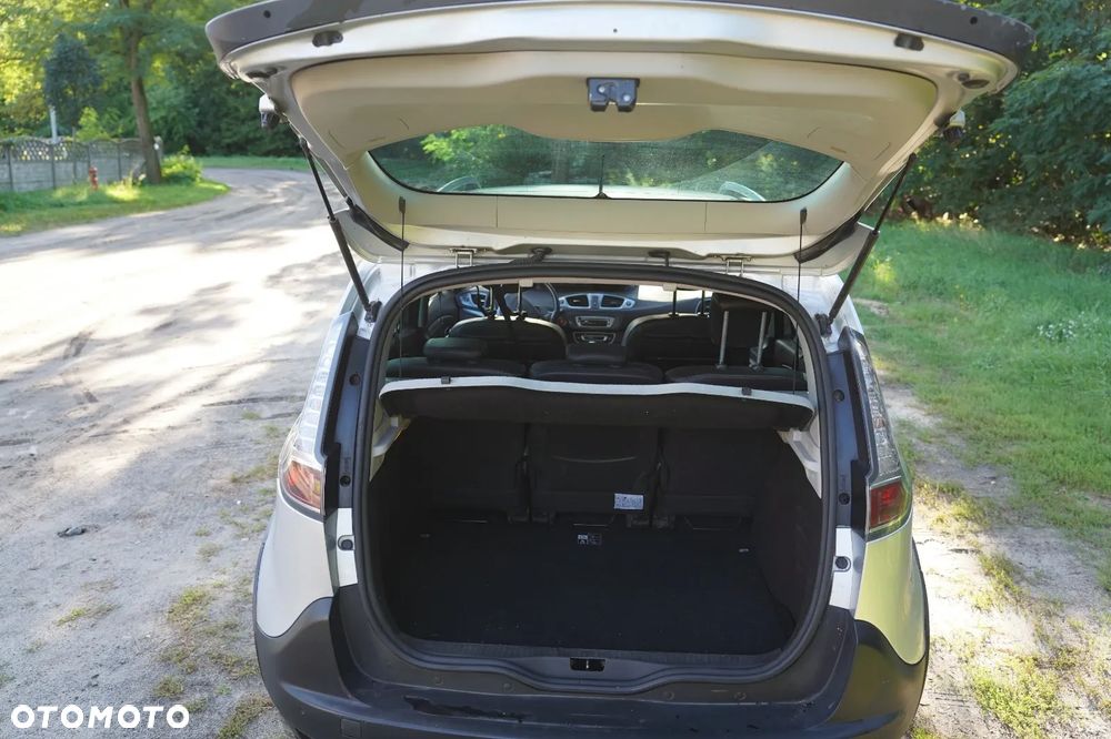 Renault Scenic dCi 110 Xmod Paris - 12