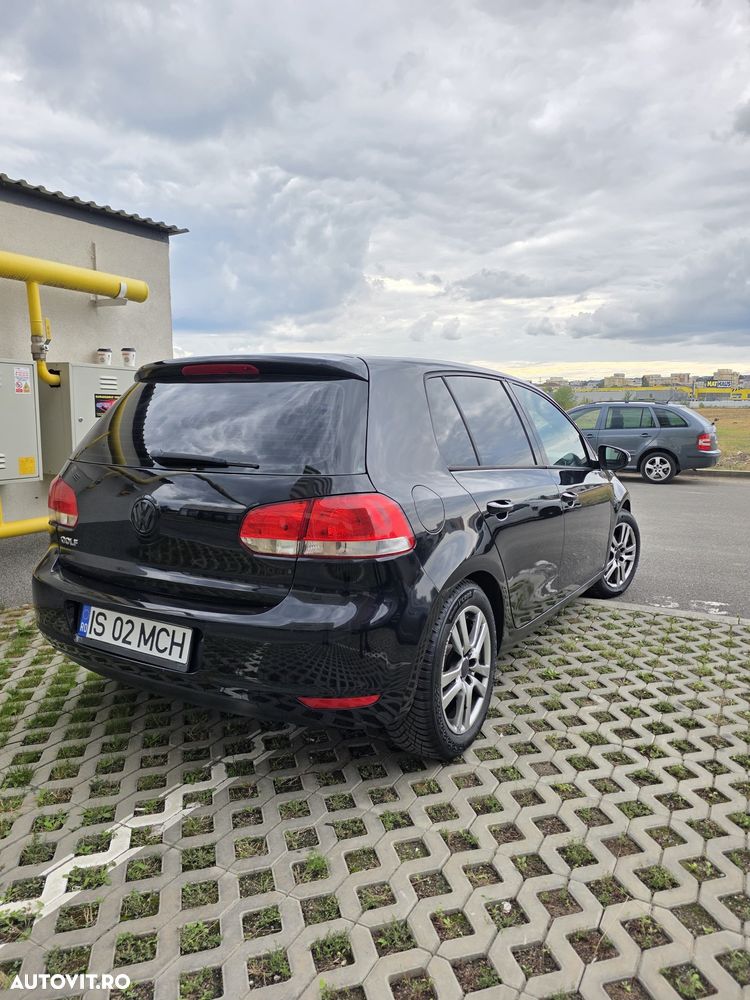 Volkswagen Golf 2009 photo 4
