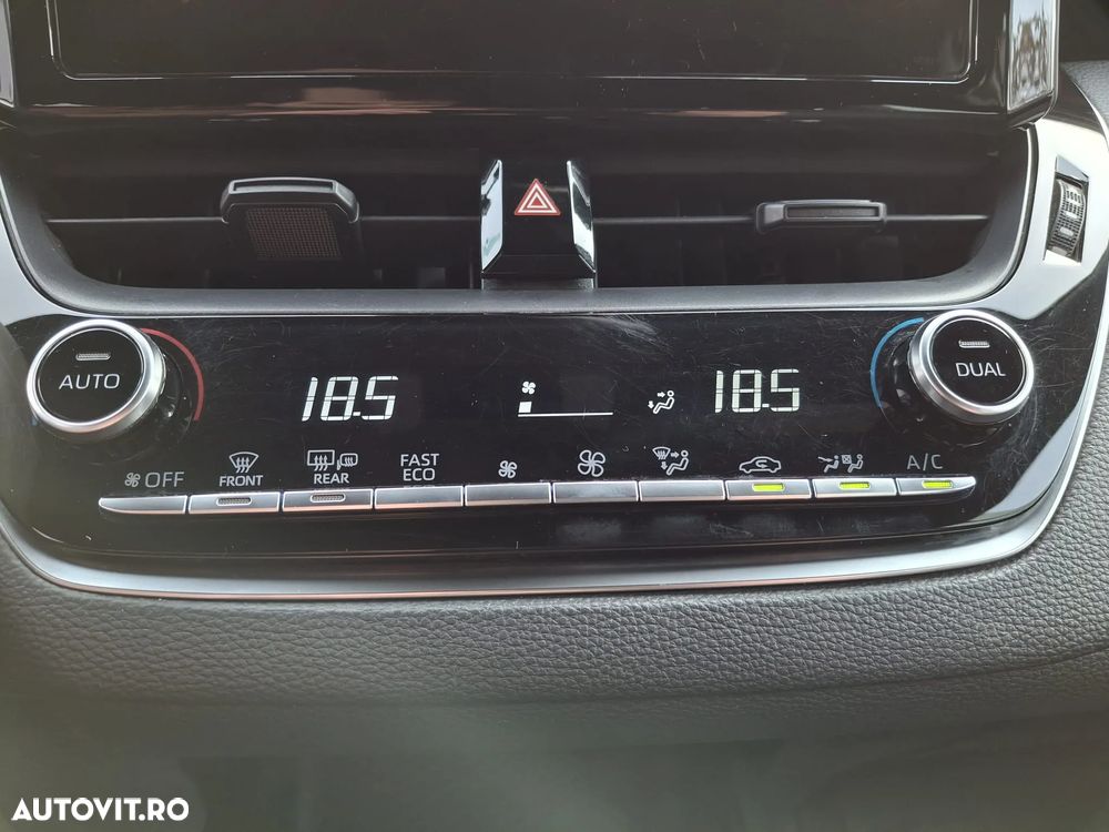 Toyota Corolla 1.8 HSD Eco - 18