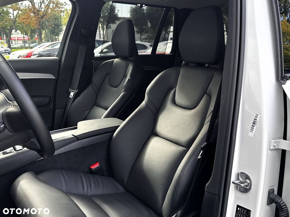 Volvo XC 90 - 23