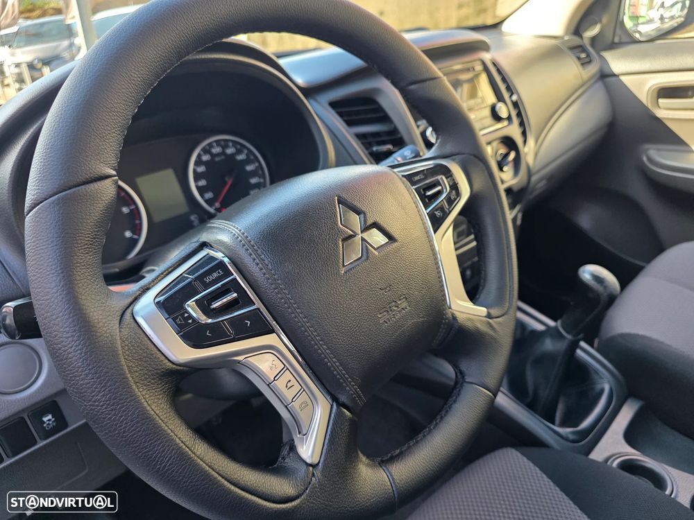 Mitsubishi L200 2.4 DI-D CD Invite 2WD - 16