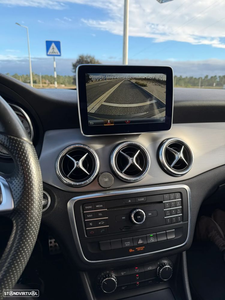 Mercedes-Benz CLA 180 Shooting Brake d AMG Line - 23