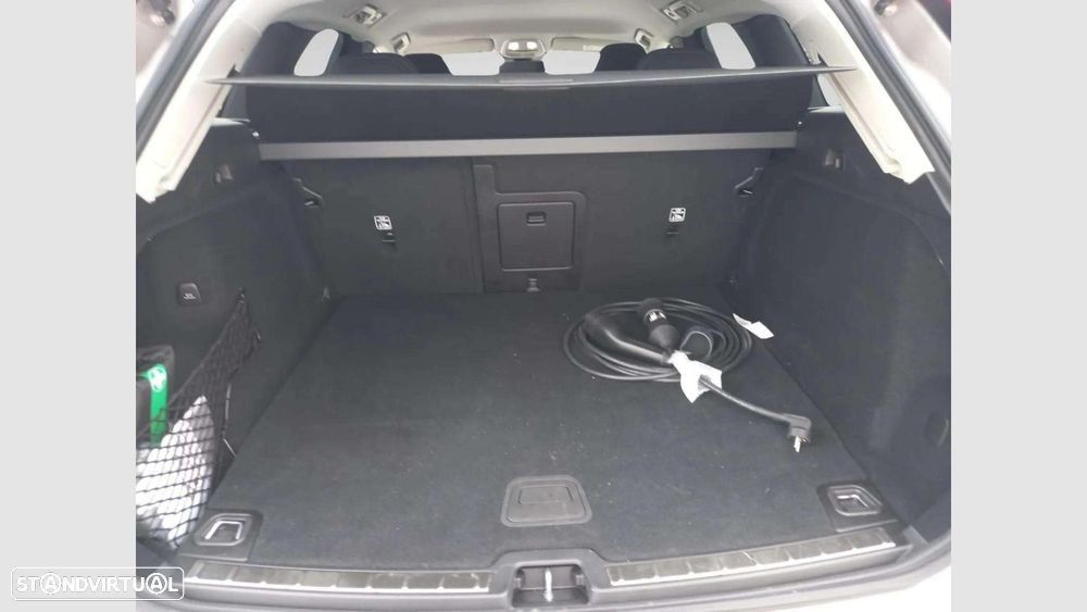 Volvo XC 60 2.0 T6 PHEV Plus Dark AWD - 23