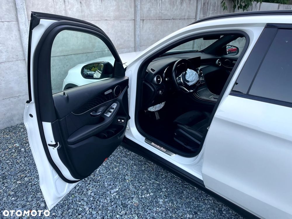 Mercedes-Benz GLC 220 d 4Matic 9G-TRONIC AMG Line - 13