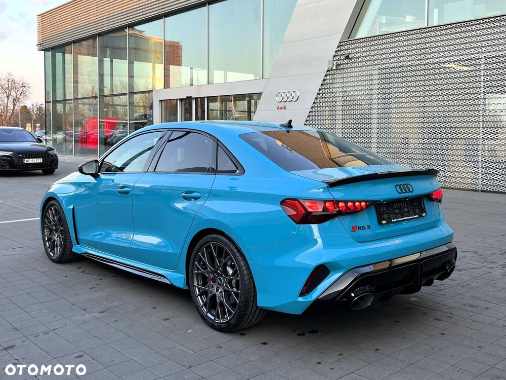 Audi RS3 Limousine - 4