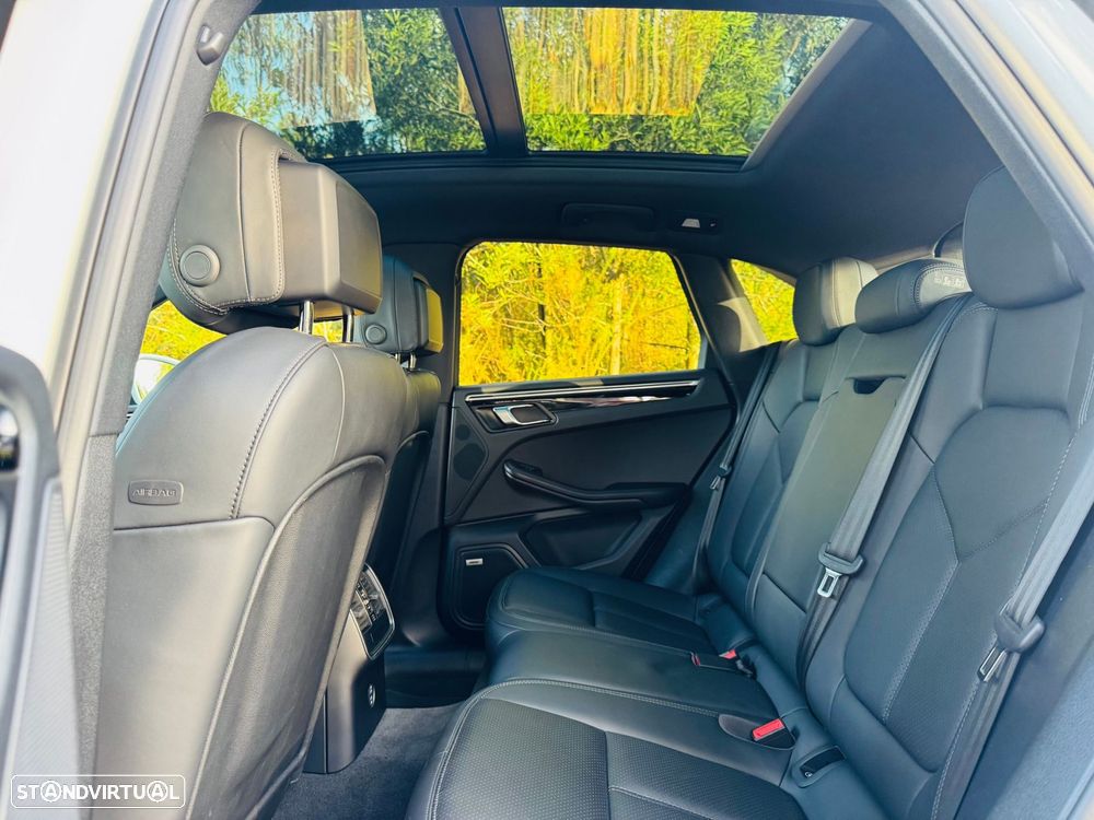 Porsche Macan S - 53