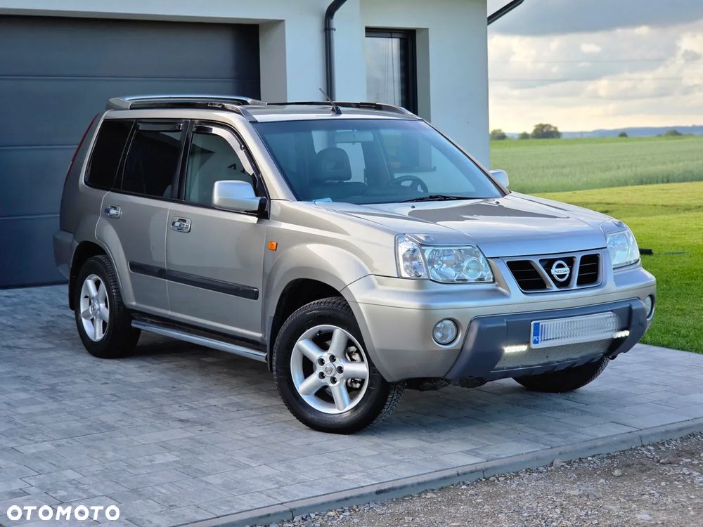Nissan X-Trail 2.0 4x4 Comfort - 1