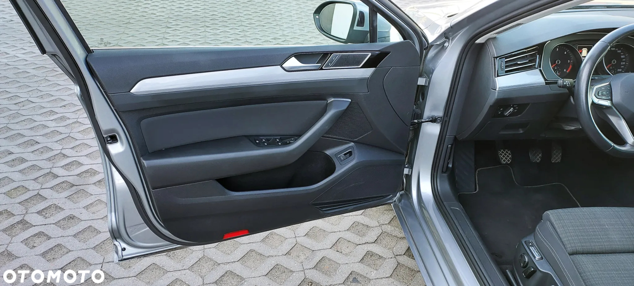 Volkswagen Passat - 28