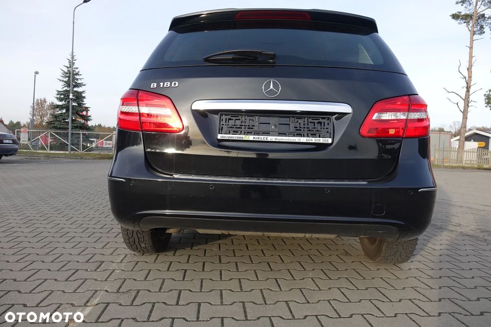 Mercedes-Benz Klasa B 180 - 9