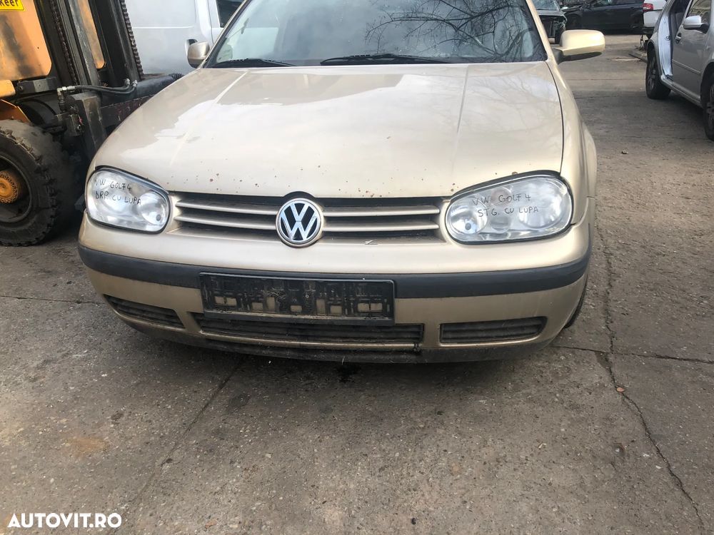 Bara fata VW Volkswagen Golf 4 bej auriu 2001 - 6