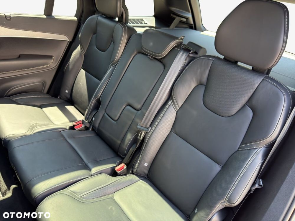 Volvo XC 90 B5 D AWD Ultimate Dark 7os - 15