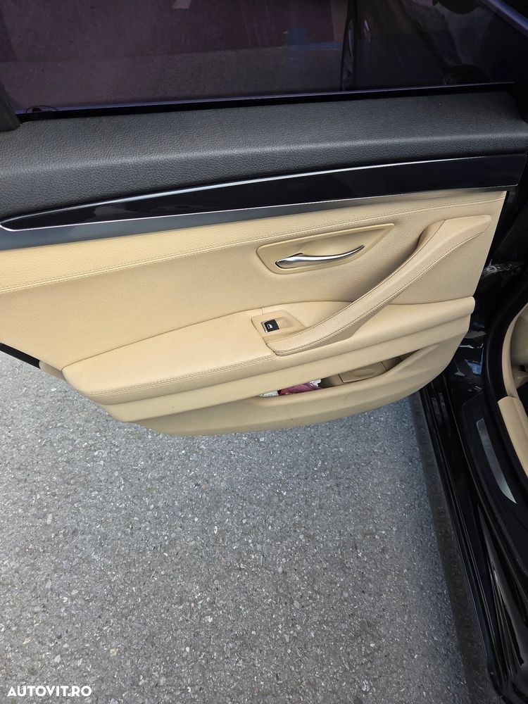 BMW Seria 5 520d Aut. - 12