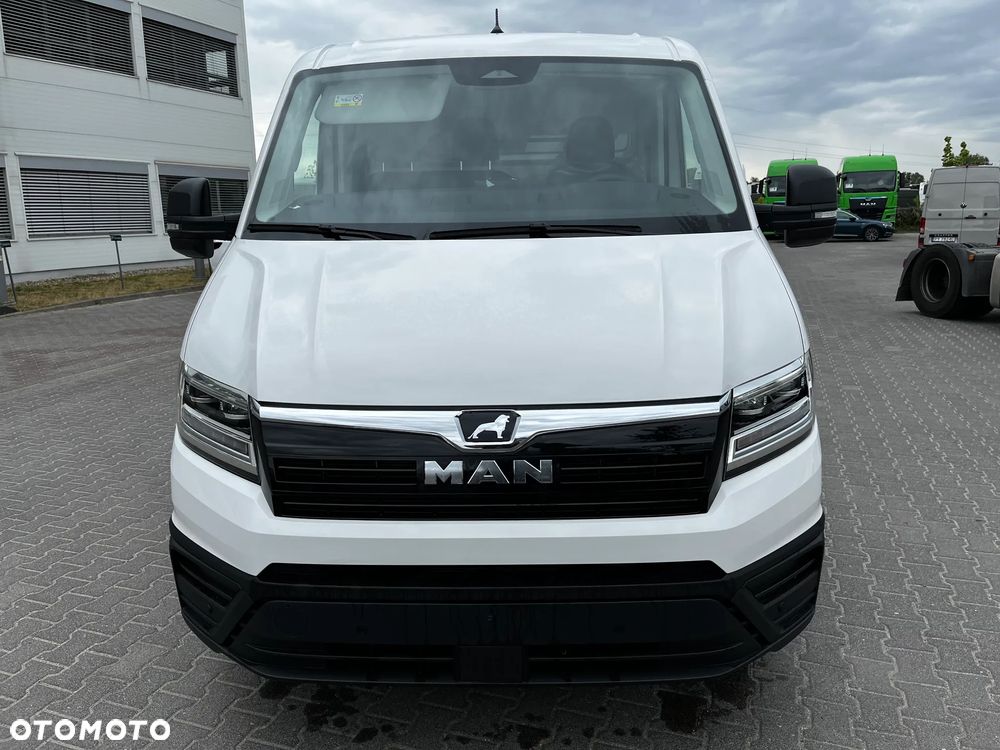 MAN TGE 3.180 4X2F SB - 3