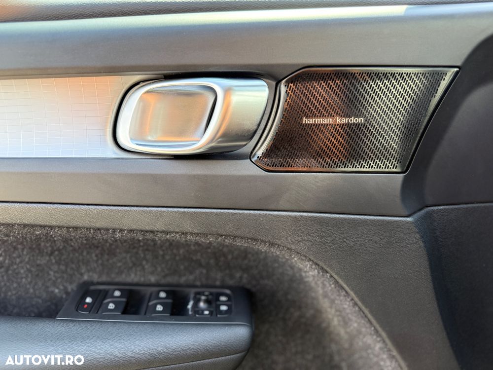 Volvo XC 40 D4 AWD Geartronic Momentum - 13