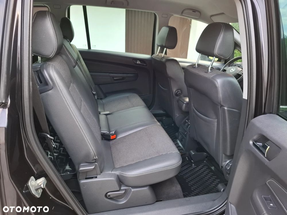 Opel Zafira - 16