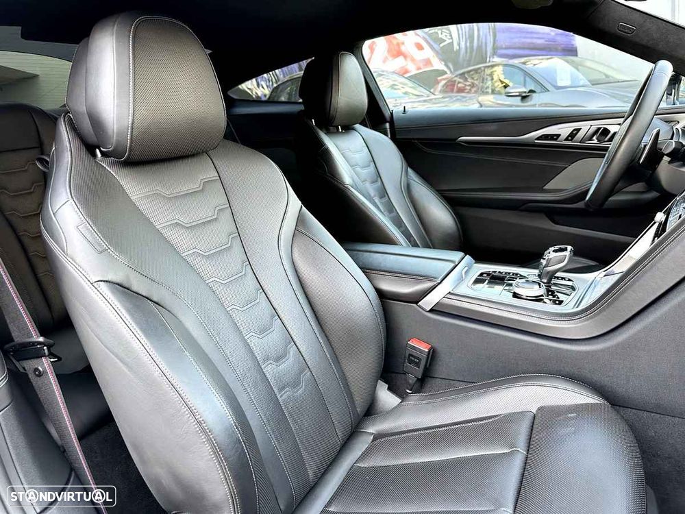 BMW M850i xDrive - 29