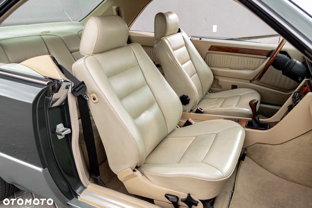 Mercedes-Benz W124 (1984-1993) - 29