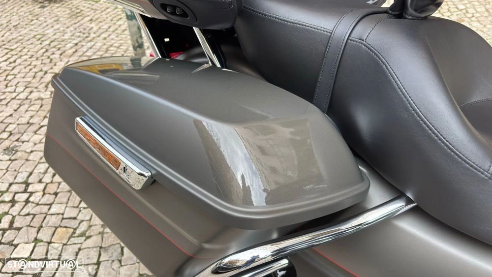 Harley-Davidson Ultra Limited - 11