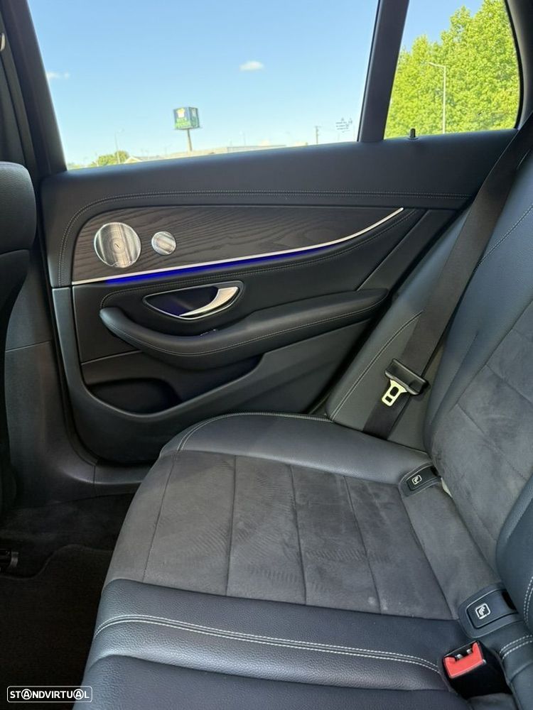 Mercedes-Benz E 300 de 9G-TRONIC AMG Line - 22