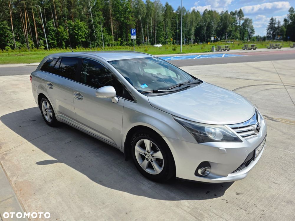 Toyota Avensis 2.0 D-4D Comfort - 17