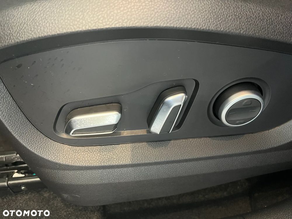 Chery Tiggo 8 1.5 T-GDI Super Hybrid Prestige DCT - 16