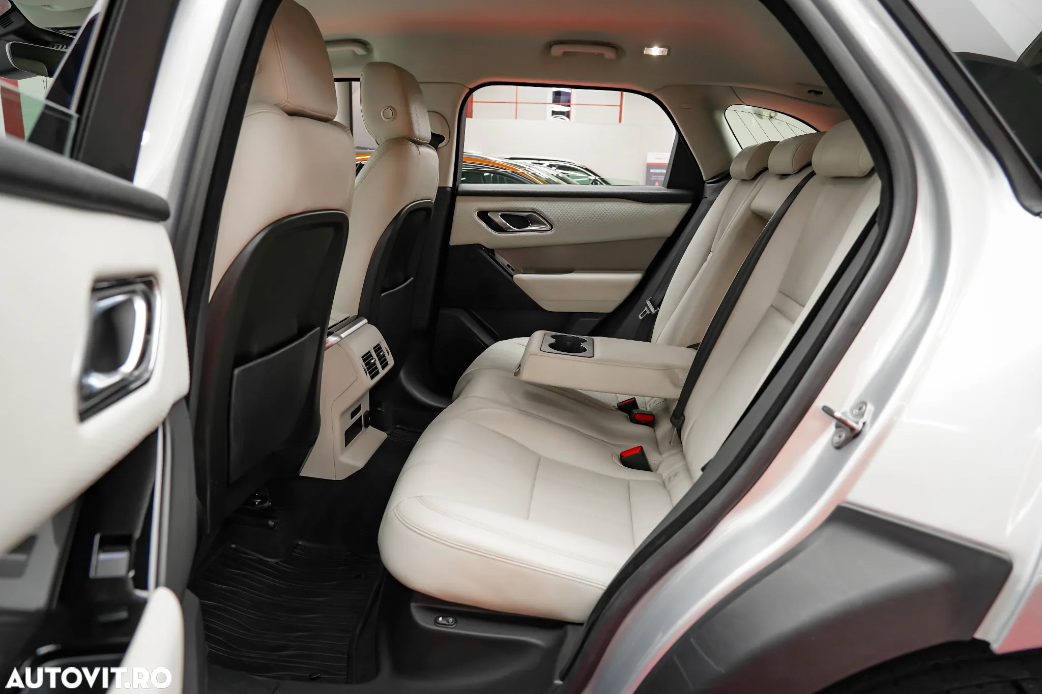 Land Rover Range Rover Velar 2.0 - 10