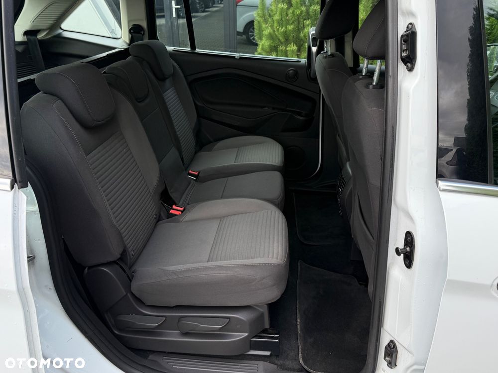 Ford Grand C-MAX - 9
