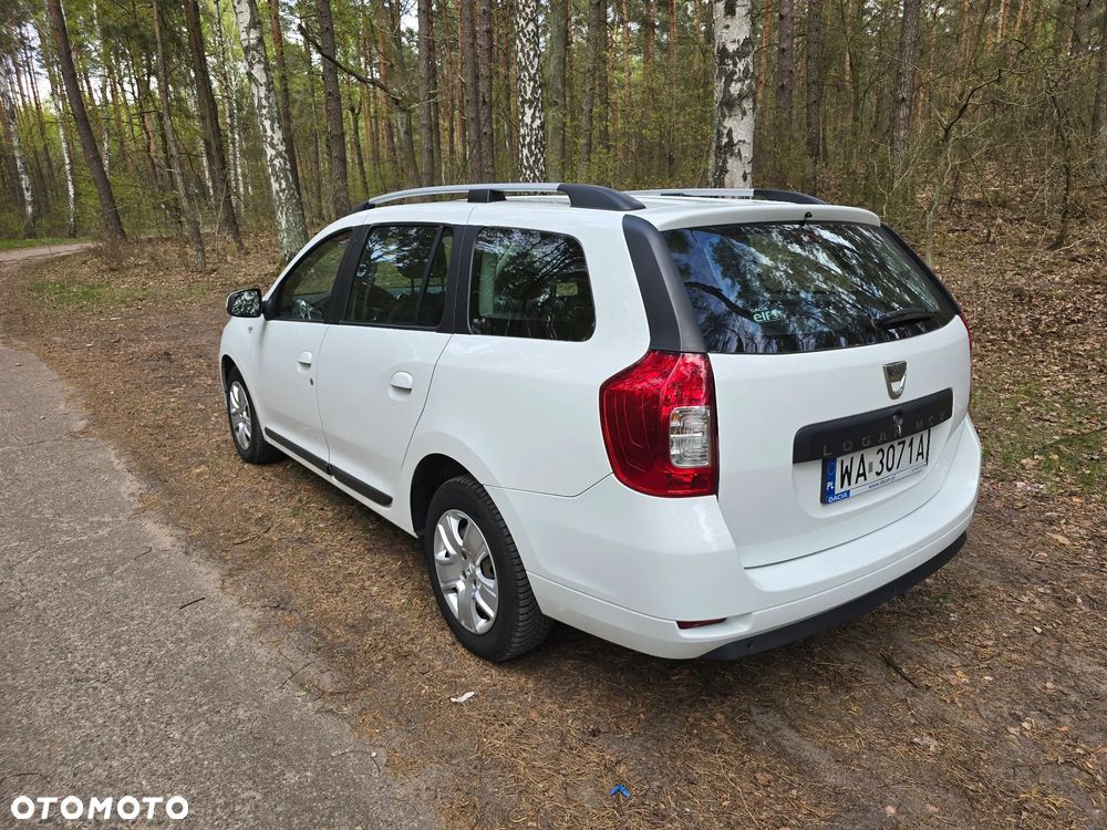 Dacia Logan 1.2 16V Laureate EU6 - 4