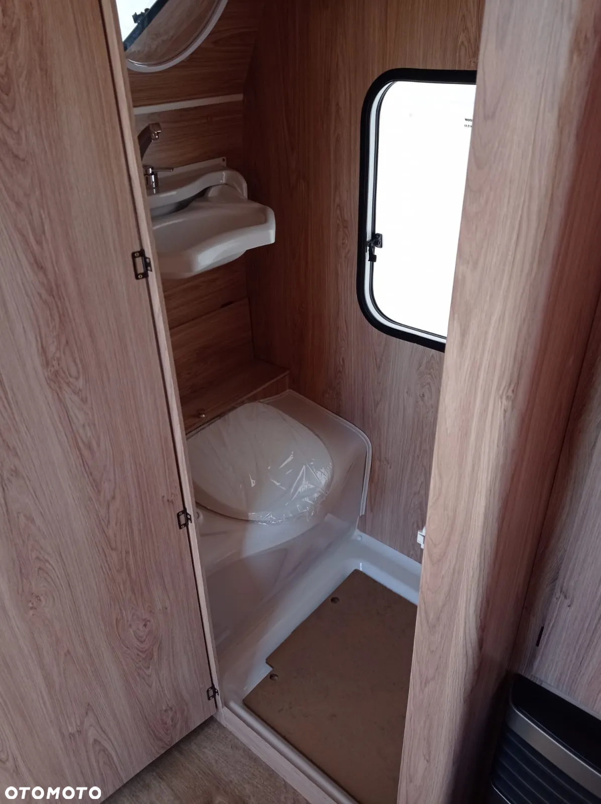 Niewiadów DOSTAWA! PROMOCJA! Przyczepa kempingowa N126NT z termą elektryczną i wyposażeniem dodatkowym. DOSTĘPNA OD RĘKI! DMC 750kg, kat. B - 19