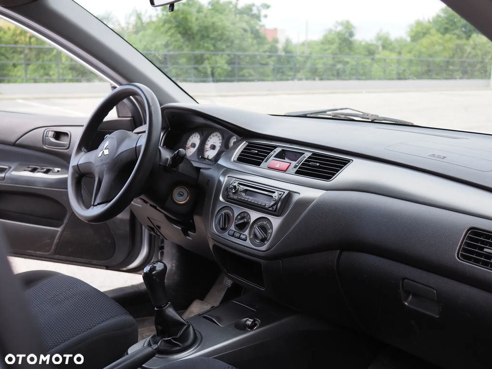 Mitsubishi Lancer - 19