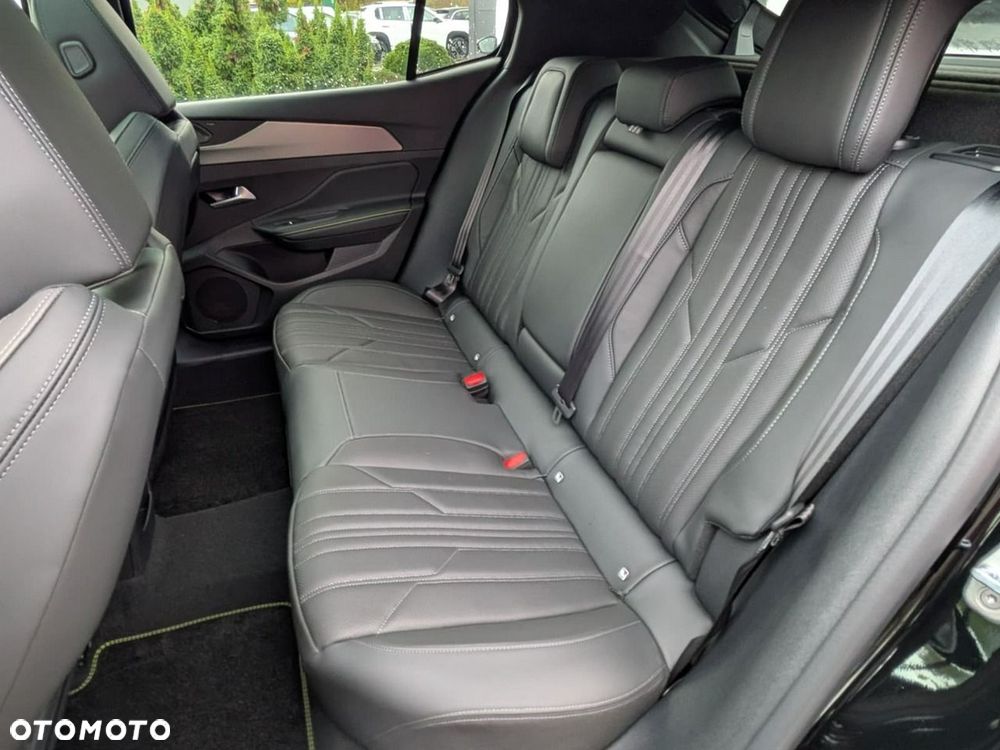 Peugeot 408 240 e-DSC7 GT Exclusive - 31