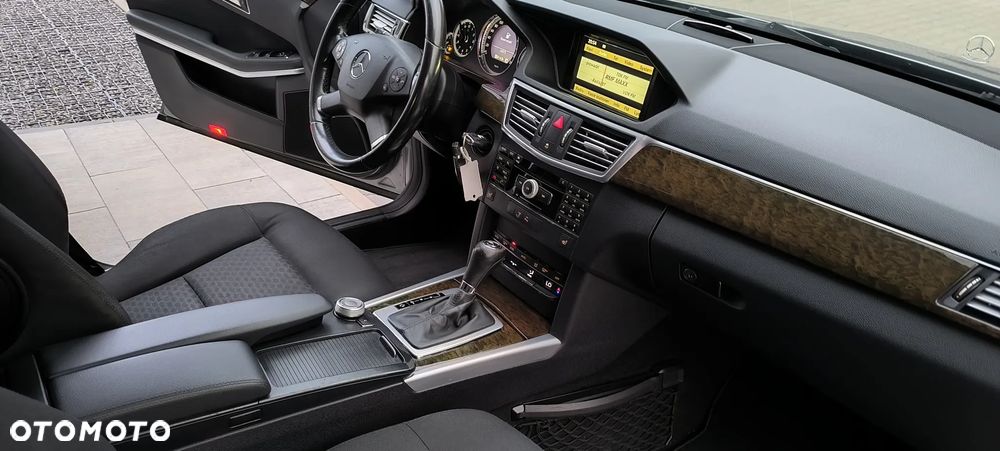 Mercedes-Benz Klasa E 200 Kompressor Automatik Elegance - 24