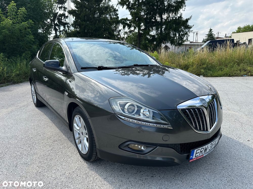 Lancia Delta 1.6 MJ Platino Selectronic - 1
