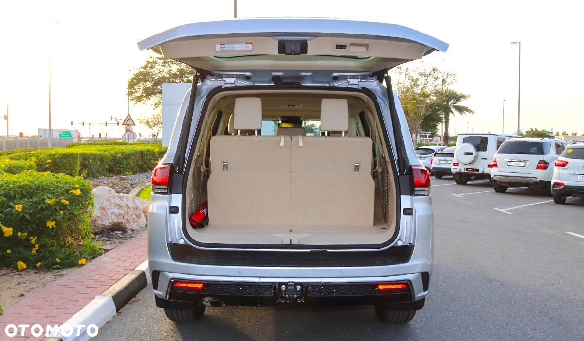 Toyota Land Cruiser - 9