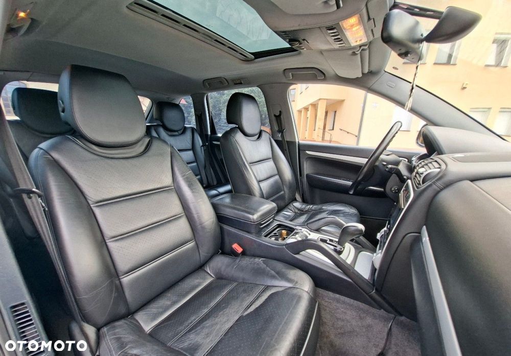 Porsche Cayenne - 18