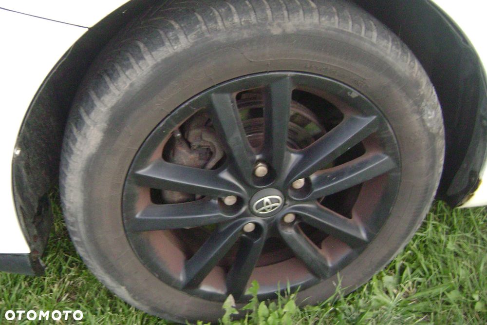 Toyota Auris 1.4 D-4D 2010 - 14