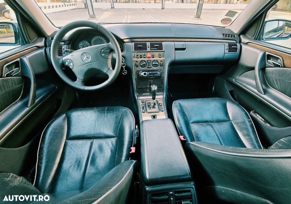 Mercedes-Benz E - 23